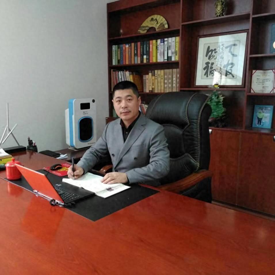 湖南蓝驰环境工程周俊伦:阳光下的情怀与担当(图1) 湖南蓝驰环境工程周俊伦:阳光下的情怀与担当(图1)